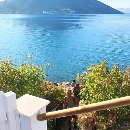 Aegean Villita On Myrties